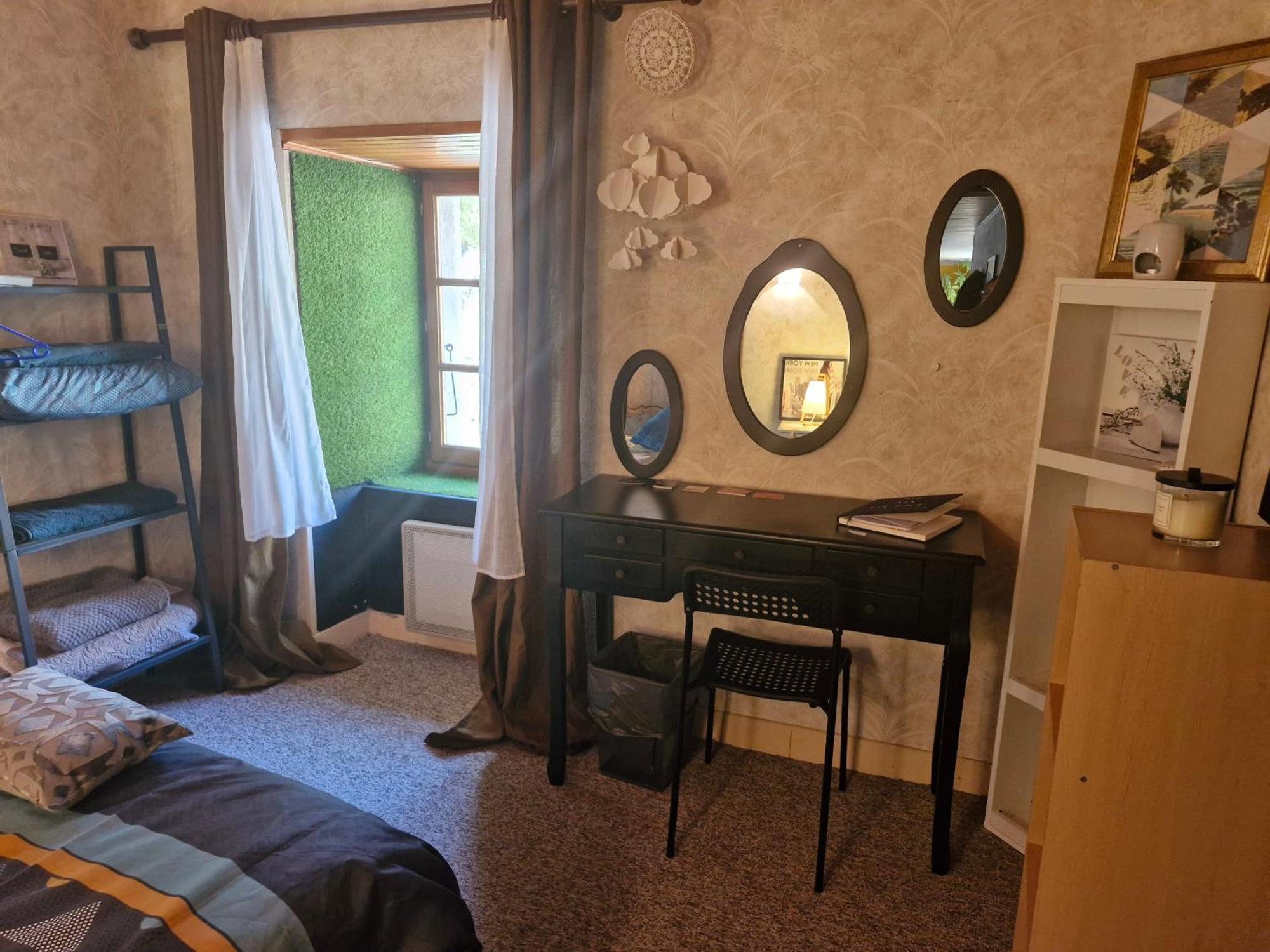 La Maison Des Lucioles Saint-Julien-Boutieres Zimmer foto